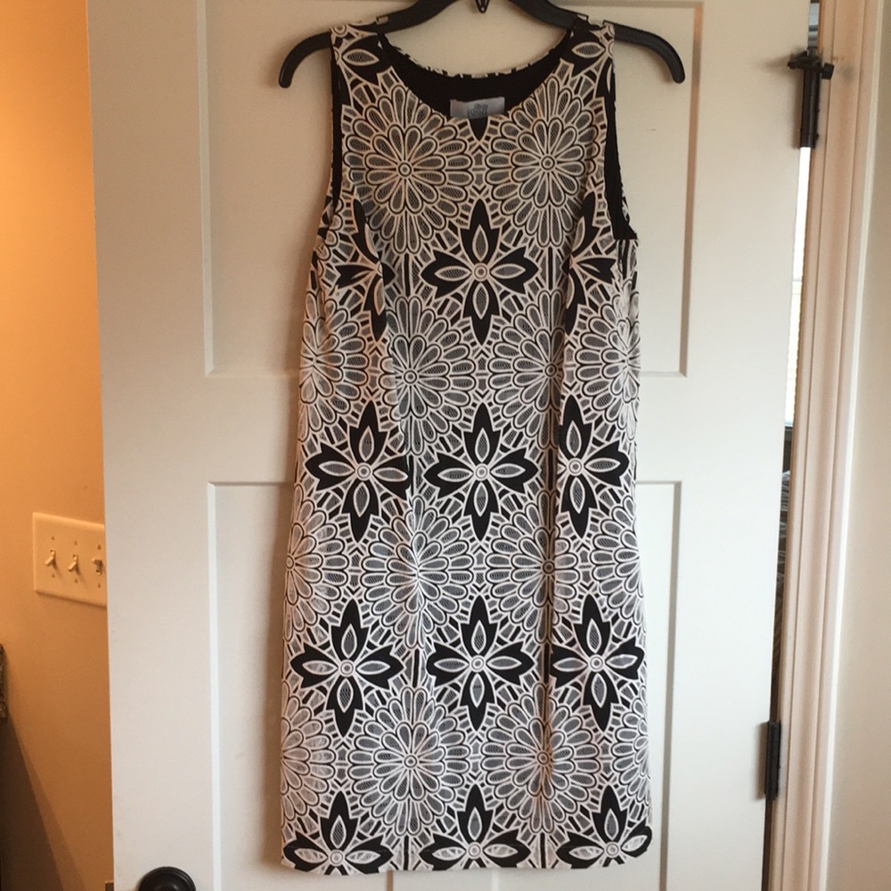 NWT Badgley Mischka Eyelet Floral Dress